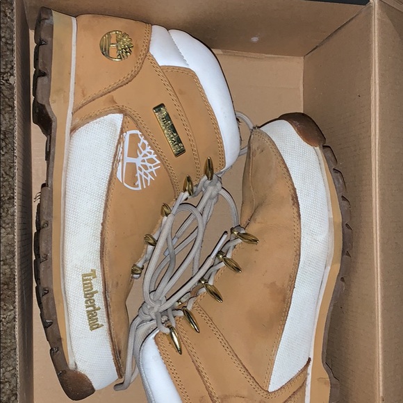 Timberland Shoes - Size 8.5 woman’s timberlands
